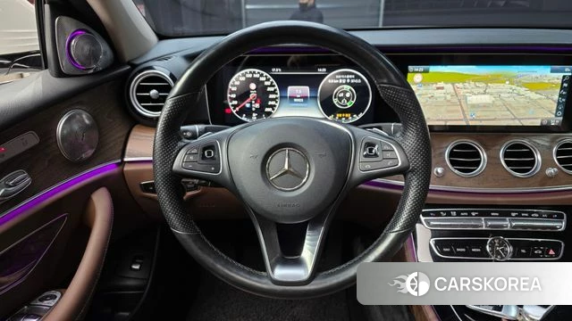 Mercedes-Benz E-Class W213 2018 Белый из Кореи, фото 4