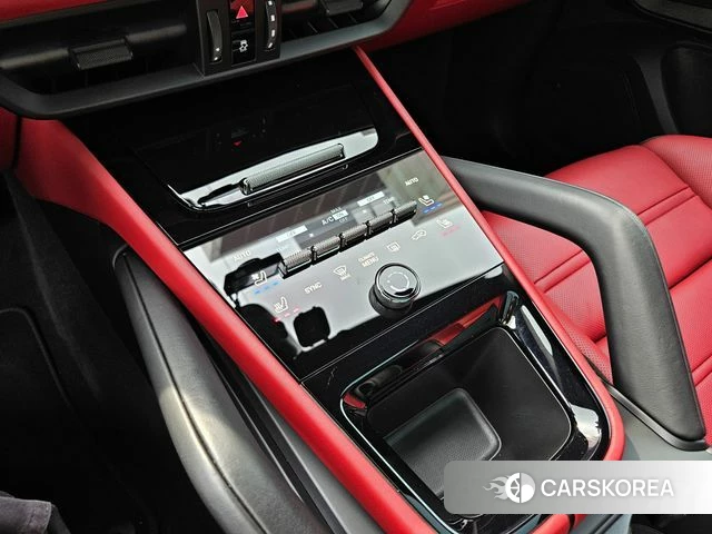 Porsche Cayenne (PO536) 2024 Жемчужный цвет из Кореи, фото 4