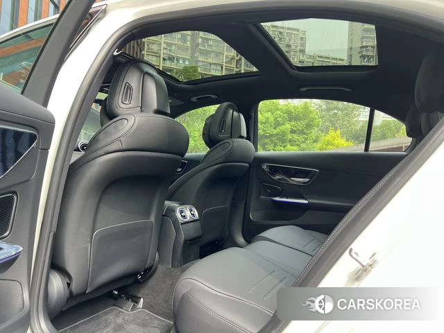 Mercedes-Benz C-class 2025 Белый из Китая, фото 4