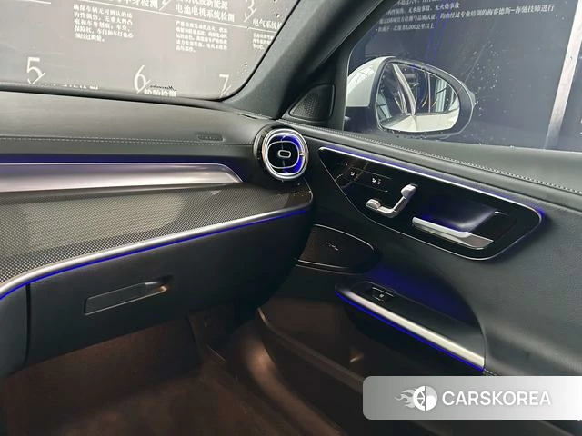 Mercedes-Benz C-class 2025 Белый из Китая, фото 4