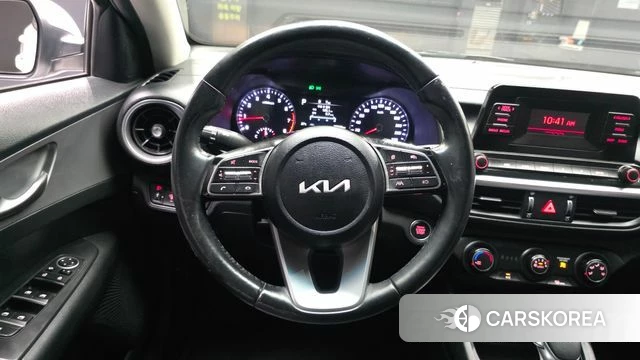 Kia The New K3 2nd generation 2021 Белый из Кореи, фото 4