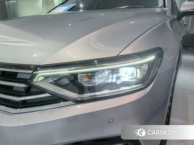 Volkswagen Magotan 2021 Синий из Китая, фото 4