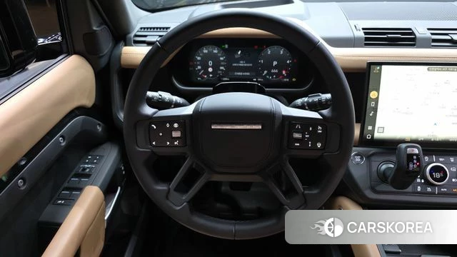 Land Rover Defender (L663) 2026 Черный из Кореи, фото 4