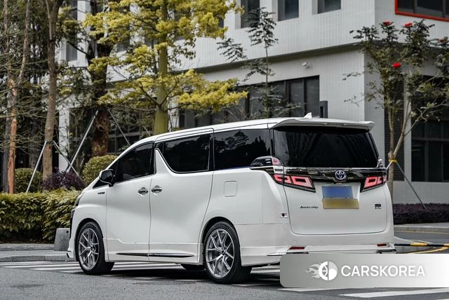 Toyota Vellfire 2021 Белый из Китая, фото 4