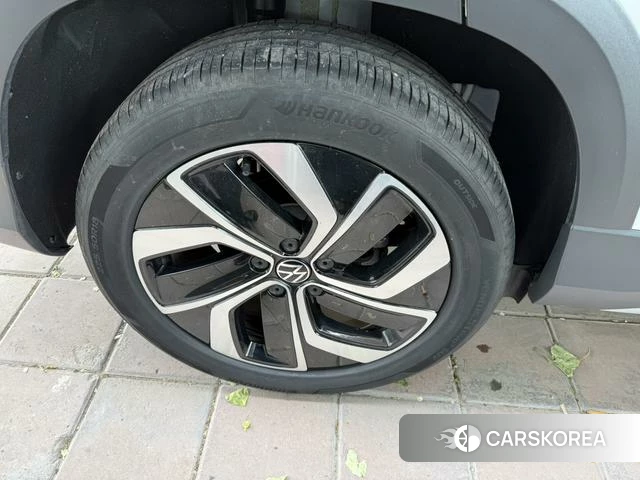 Volkswagen Tharu 2025 Белый из Китая, фото 4