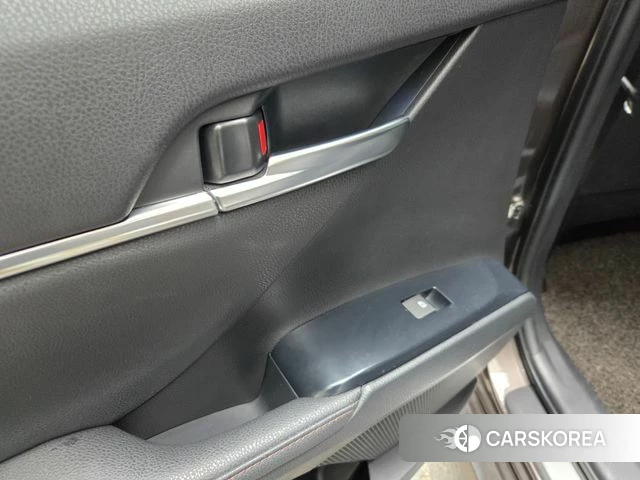 Toyota Camry (XV70) 2019 Коричневый из Кореи, фото 4