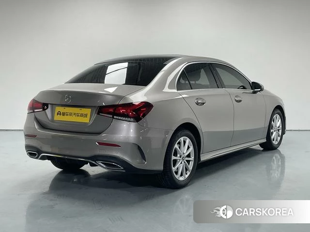 Mercedes-Benz A-Class 2021 Темно-серый из Китая, фото 4