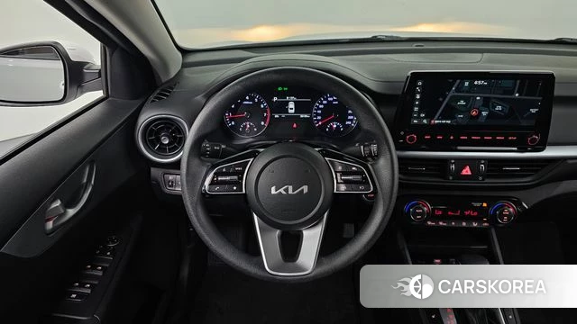 Kia The New K3 2nd generation 2024 Белый из Кореи, фото 4