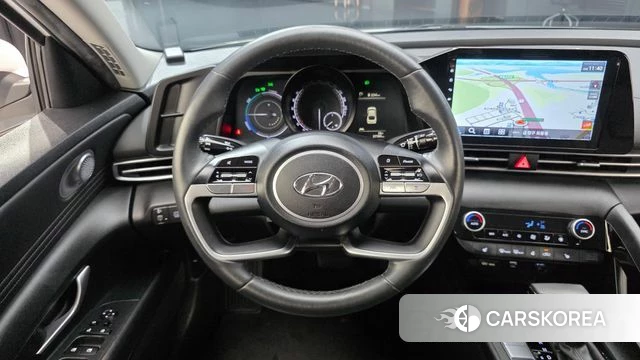 Hyundai Avante Hybrid (CN7) 2023 Белый из Кореи, фото 4