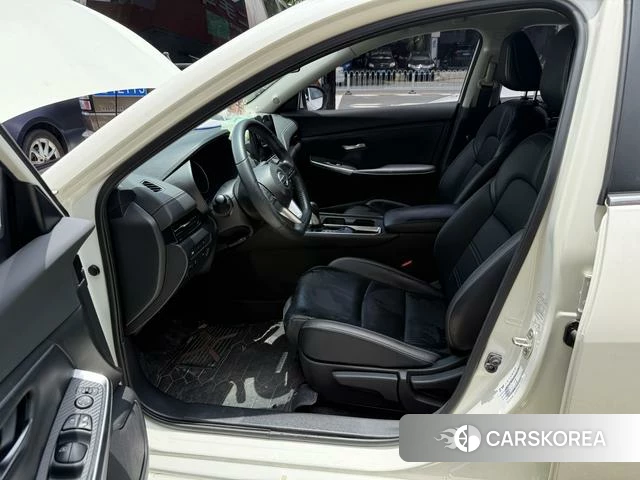 Nissan Sylphy 2021 Белый из Китая, фото 4