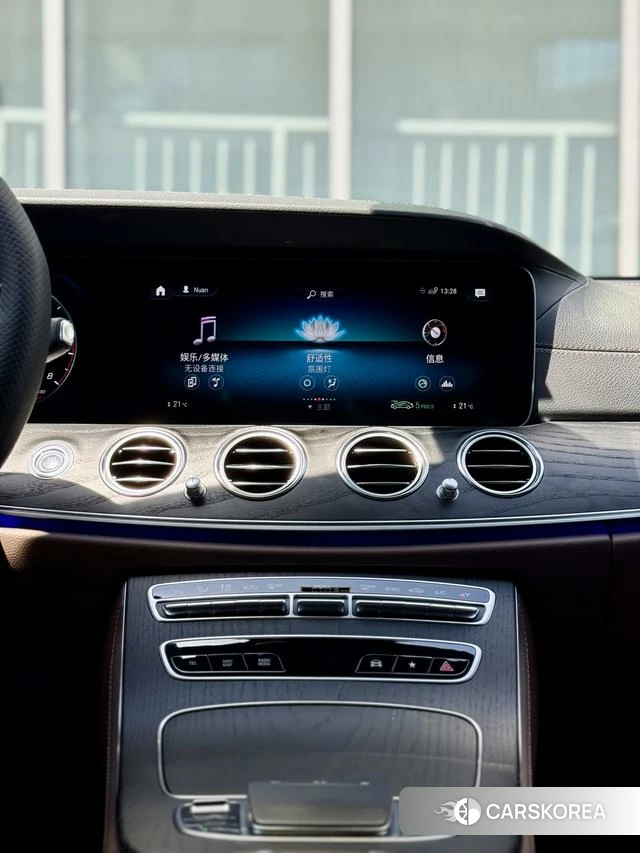 Mercedes-Benz E-Class 2023 Черный из Китая, фото 4