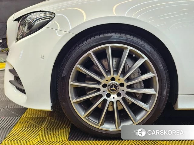 Mercedes-Benz E-Class W213 2019 Белый из Кореи, фото 4
