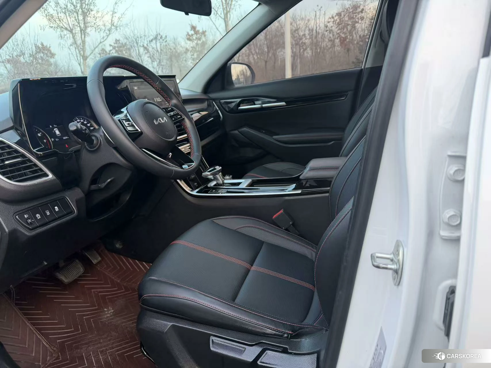 Kia KX3 2021 Белый из Китая, фото 4