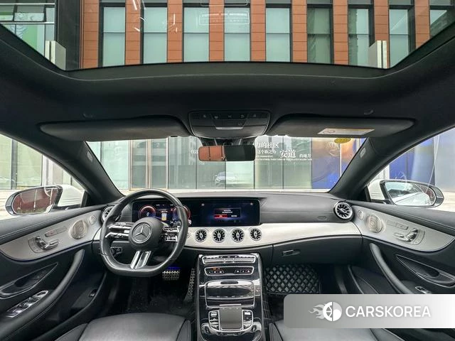 Mercedes-Benz E-Class 2022 Белый из Китая, фото 4