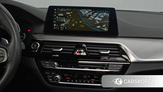 BMW 5 Series (G30) 2018 Черный из Кореи, фото 4