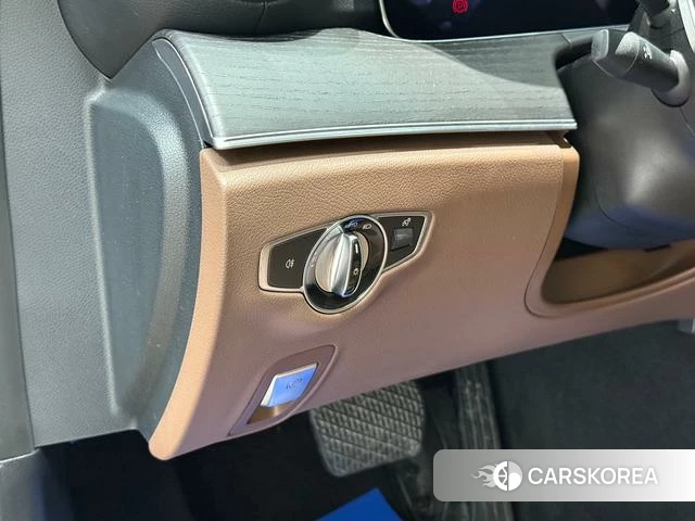 Mercedes-Benz E-Class 2021 Черный из Китая, фото 4