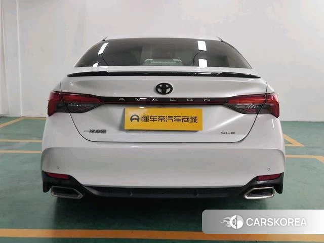 Toyota Avalon 2022 Белый из Китая, фото 4