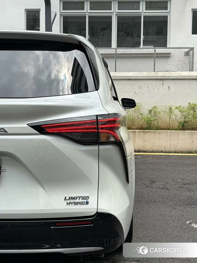 Toyota Sienna 2023 Белый из Китая, фото 4