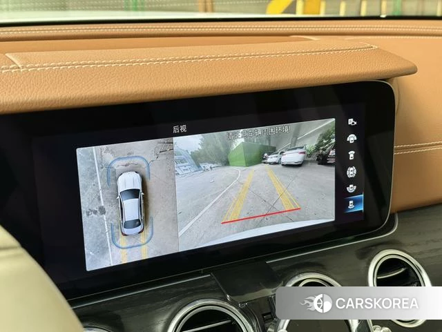 Mercedes-Benz E-Class 2023 Белый из Китая, фото 4