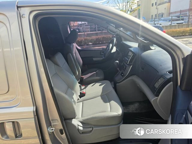 Hyundai The New Grand Starex 2021 Белый из Кореи, фото 4