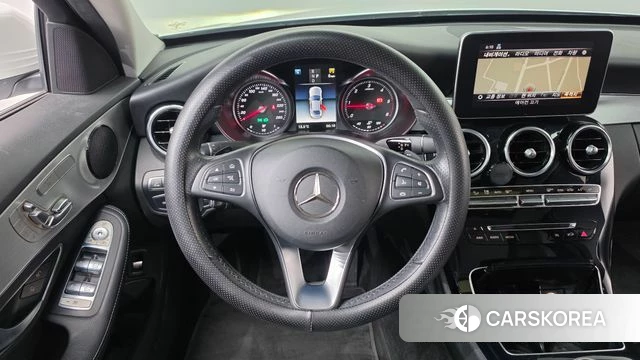 Mercedes-Benz C-Class W205 2018 Белый из Кореи, фото 4