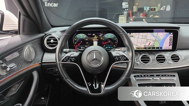 Mercedes-Benz E-Class W213 2022 Белый из Кореи, фото 4