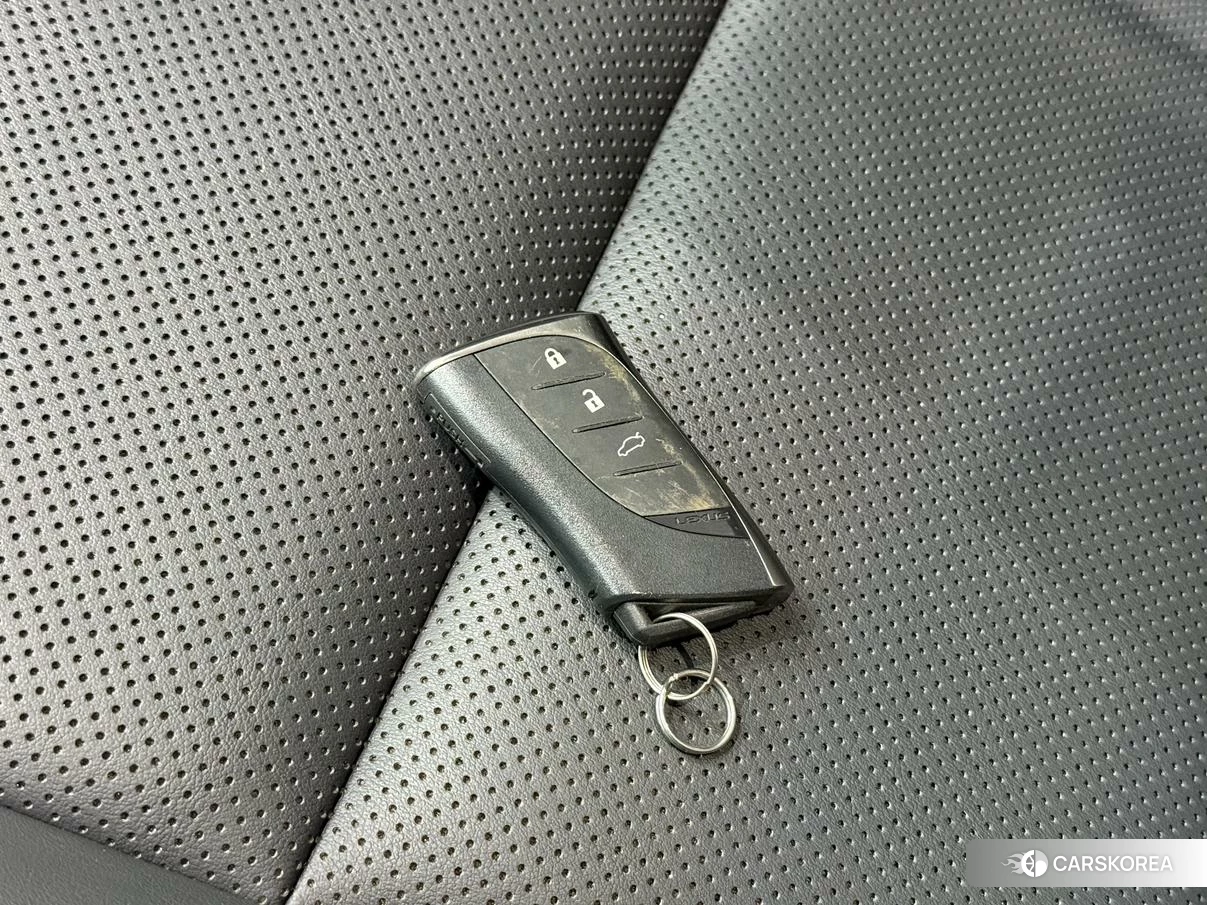 Lexus ES 2019 Черный из Китая, фото 4