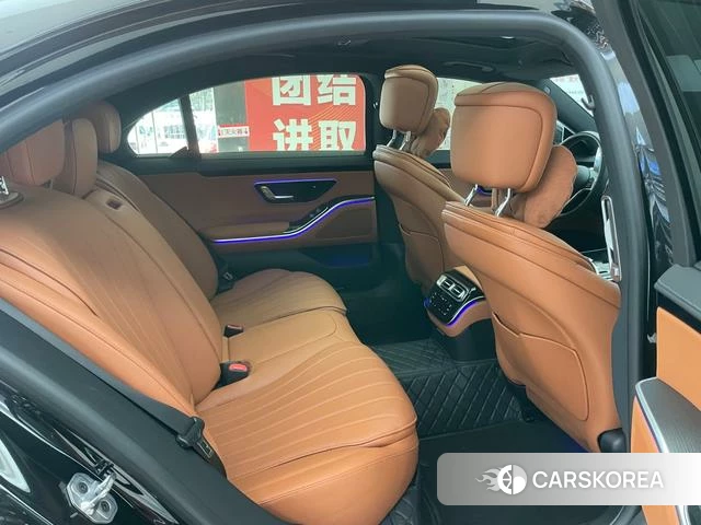 Mercedes-Benz S-Class 2025 Черный из Китая, фото 4