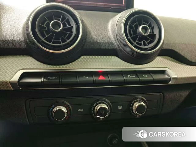 Audi Q2L 2021 Белый из Китая, фото 4