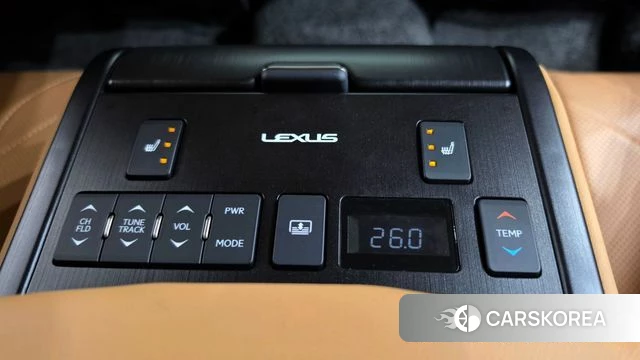 Lexus ES300h 7th generation 2023 Черный из Кореи, фото 4