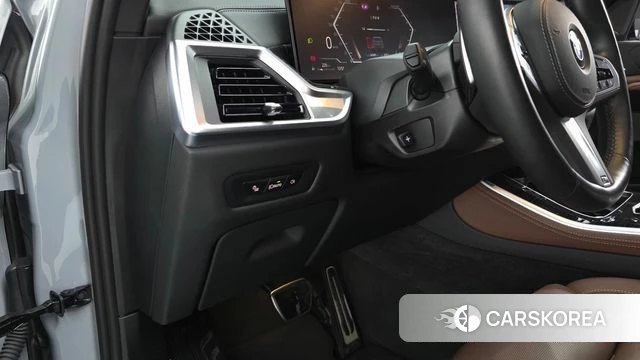 BMW X5 (G05) 2024 Серебристо-серый из Кореи, фото 4