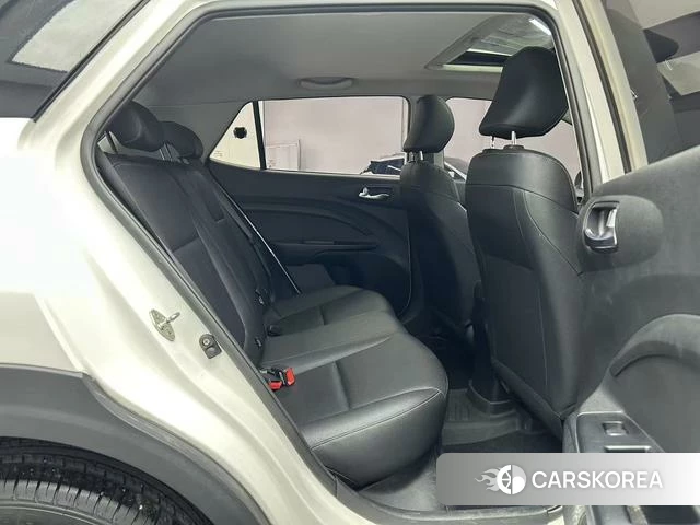 Kia KX1 2021 Белый из Китая, фото 4