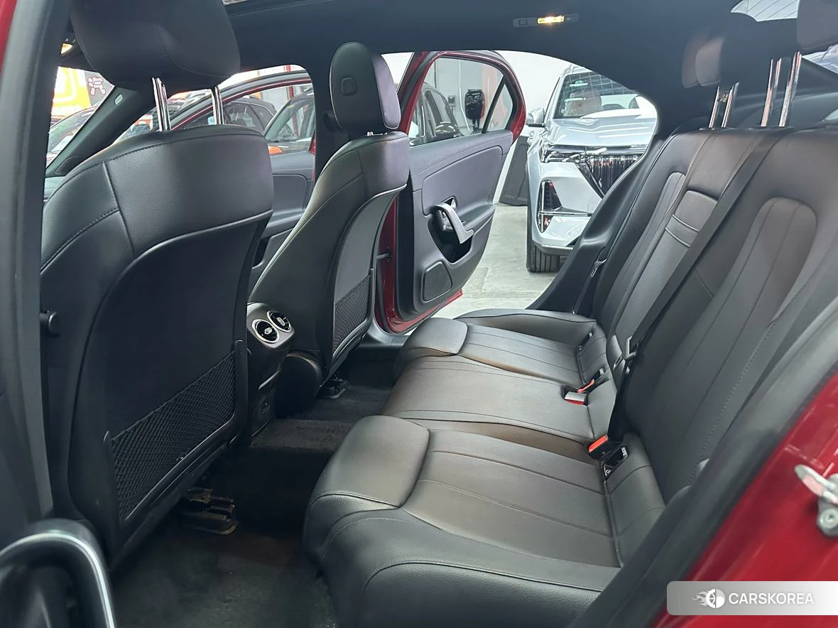 Mercedes-Benz A-Class 2021 Красный из Китая, фото 4