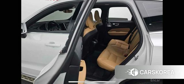 Volvo XC60 second Generation 2022 Белый из Кореи, фото 4