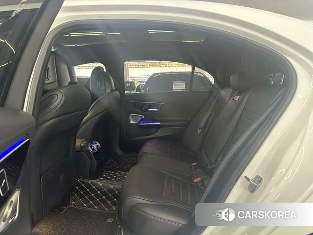 Mercedes-Benz C-class 2024 Белый из Китая, фото 4