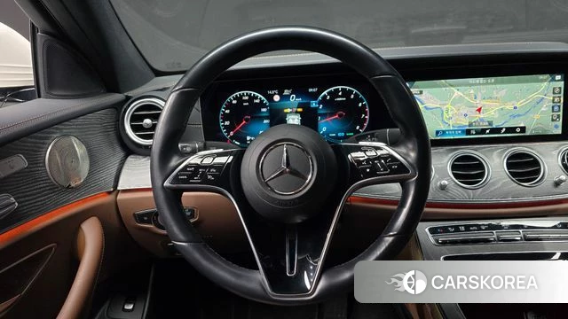 Mercedes-Benz E-Class W213 2022 Белый из Кореи, фото 4