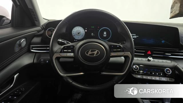 Hyundai The New Avante (CN7) 2023 Белый из Кореи, фото 4