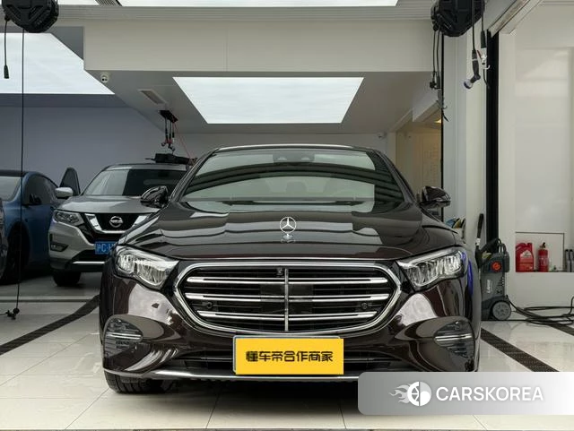 Mercedes-Benz E-Class 2024 Коричневый из Китая, фото 4