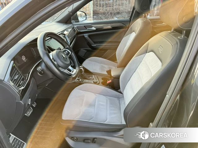Volkswagen Tayron 2022 Темно-серый из Китая, фото 4