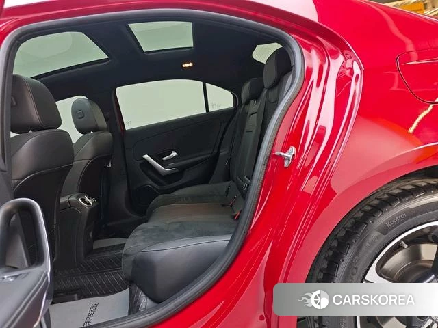 Mercedes-Benz A-Class 2023 Красный из Китая, фото 4