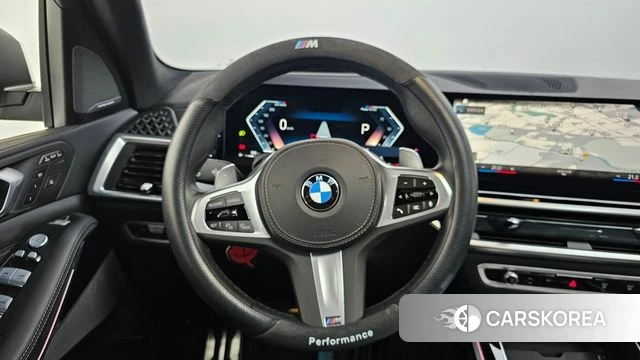 BMW X7 (G07) 2023 Белый из Кореи, фото 4