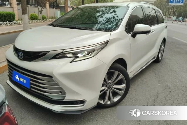 Toyota Sienna 2024 Белый из Китая, фото 4