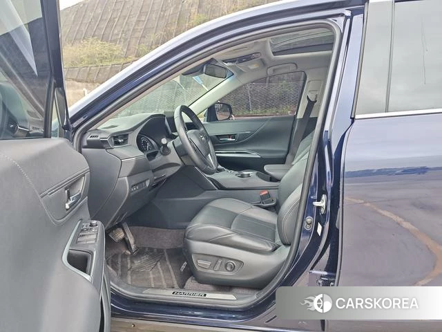 Toyota Harrier 2024 Синий из Китая, фото 4