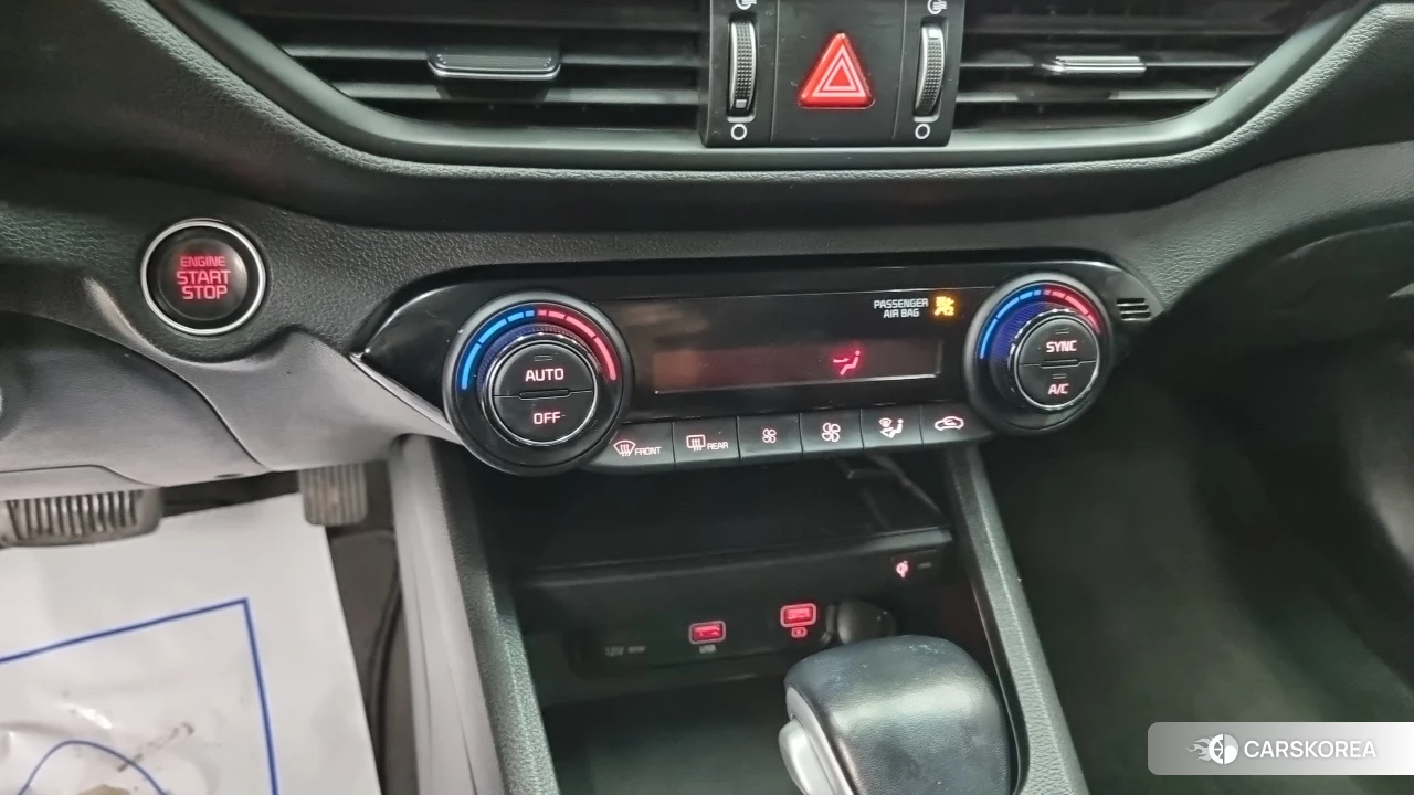 Kia The New K3 2nd generation 2022 Белый из Кореи, фото 4