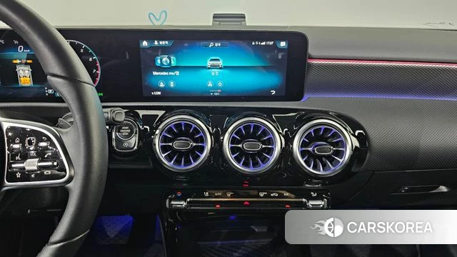 Mercedes-Benz A-Class W177 2021 Белый из Кореи, фото 4