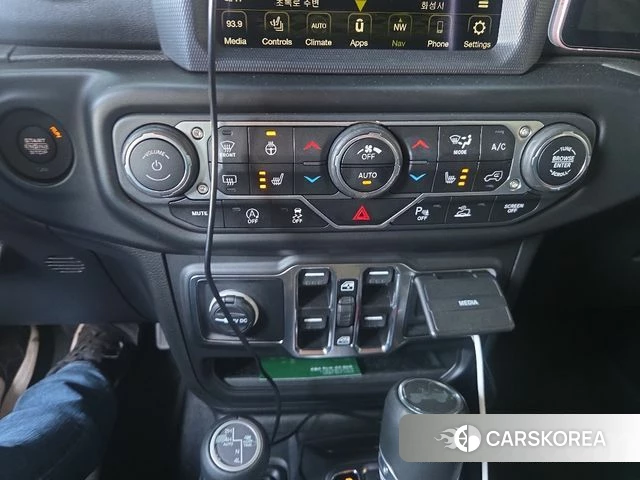 Jeep Wrangler (JL) 2023 Черный из Кореи, фото 4
