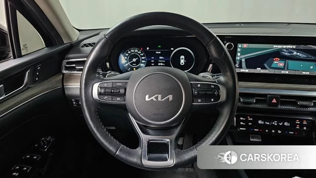 Kia K5 3rd generation 2023 Черный из Кореи, фото 4