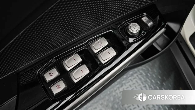 Ssangyong Tivoli Armor 2018 Белый из Кореи, фото 4