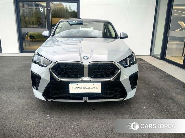 BMW X2 2024 Серебристо-серый из Китая, фото 4