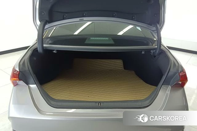 Toyota Avalon 2022 Темно-серый из Китая, фото 4